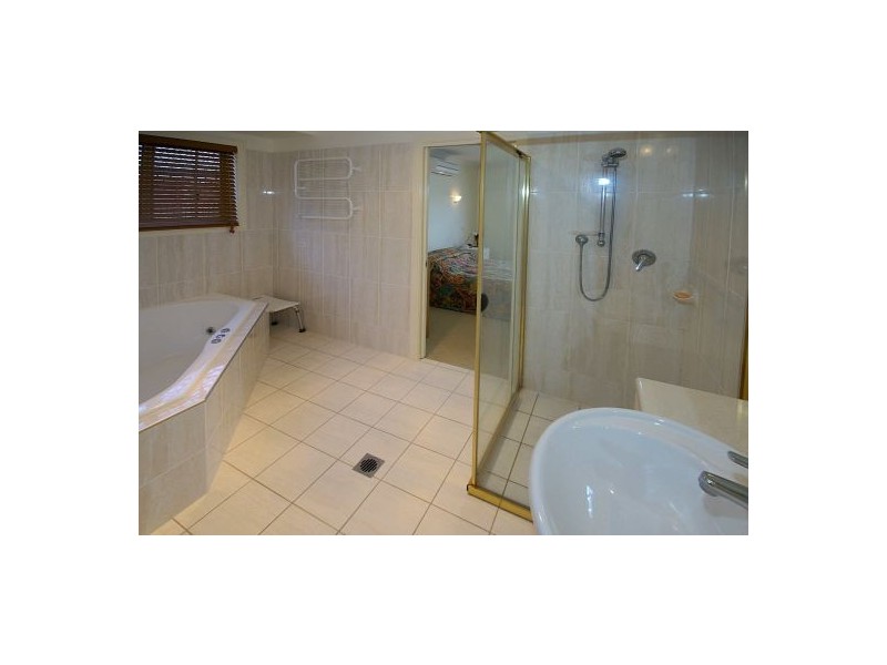 42 Kinchela Ave, Boambee East NSW 2452