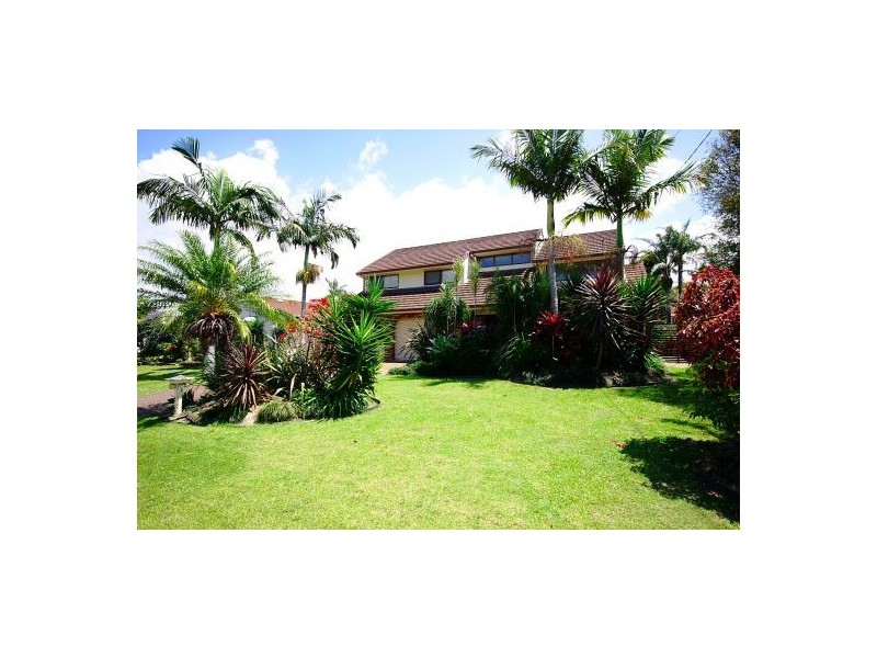 6 Robert Garrett Street, Coffs Harbour NSW 2450