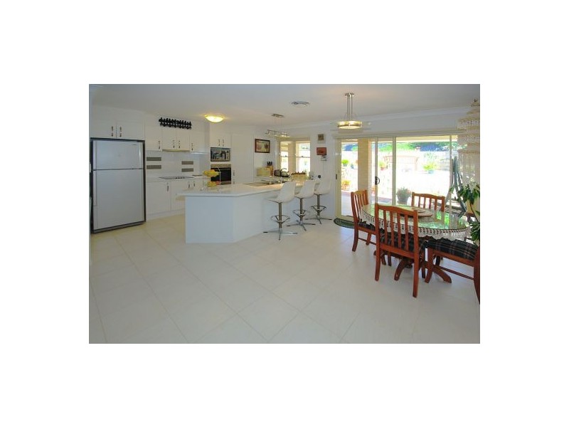 4 Hampshire Close (off Pearce Dr), Coffs Harbour NSW 2450