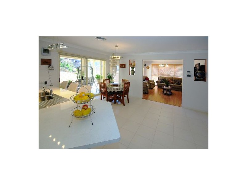 4 Hampshire Close (off Pearce Dr), Coffs Harbour NSW 2450
