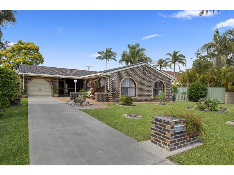 3 Robert Garrett St, Coffs Harbour NSW 2450