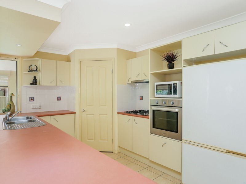 27 Red Cedar Drive, Coffs Harbour NSW 2450