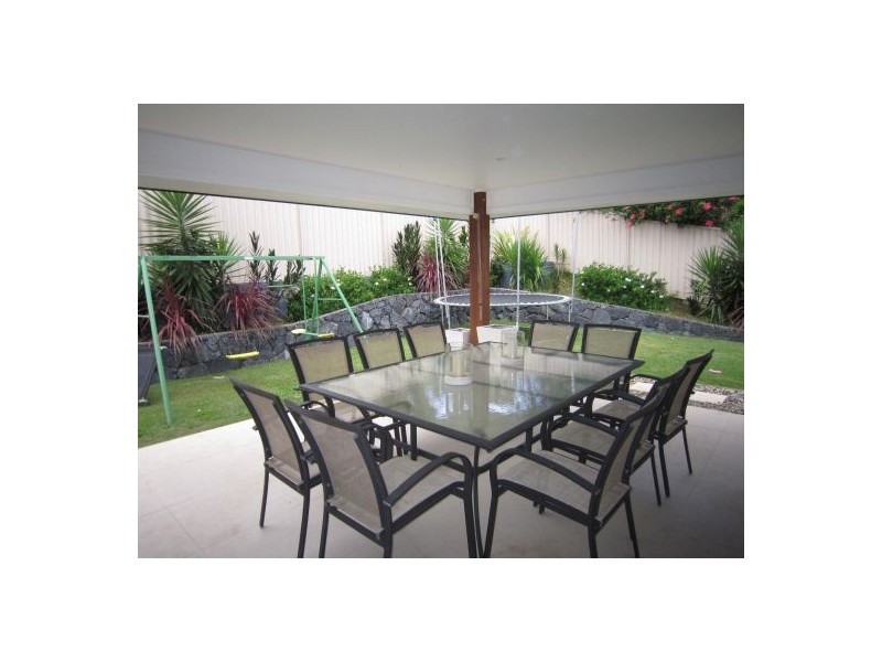 90 Pearce Drive, Coffs Harbour NSW 2450