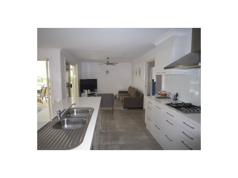 90 Pearce Drive, Coffs Harbour NSW 2450