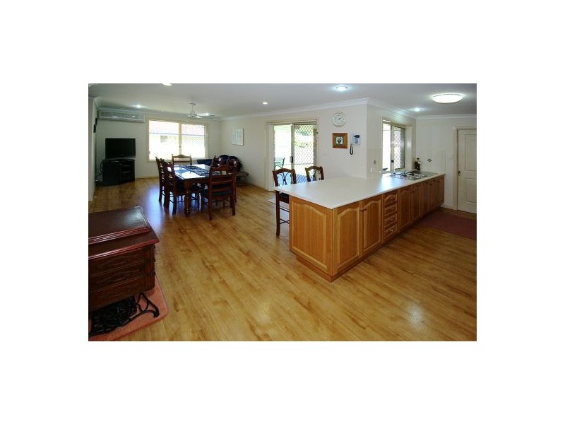 15 Moreton Bay Ave, Coffs Harbour NSW 2450