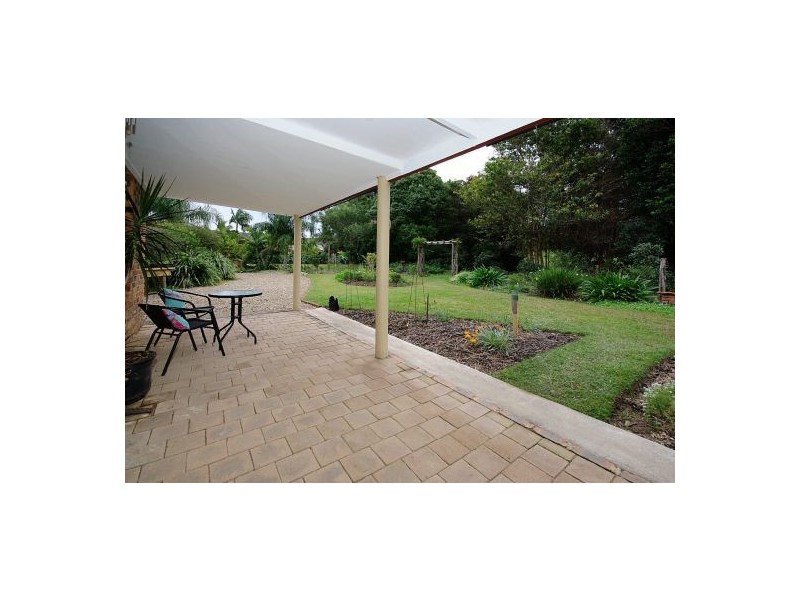 2 Overlander Rd, Moonee Beach NSW 2450