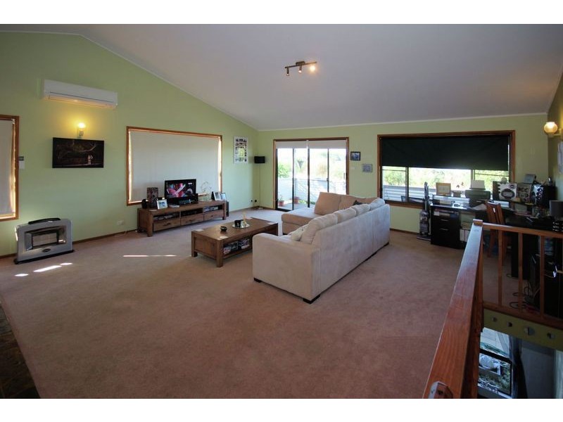 17 Hunter Close, Korora NSW 2450