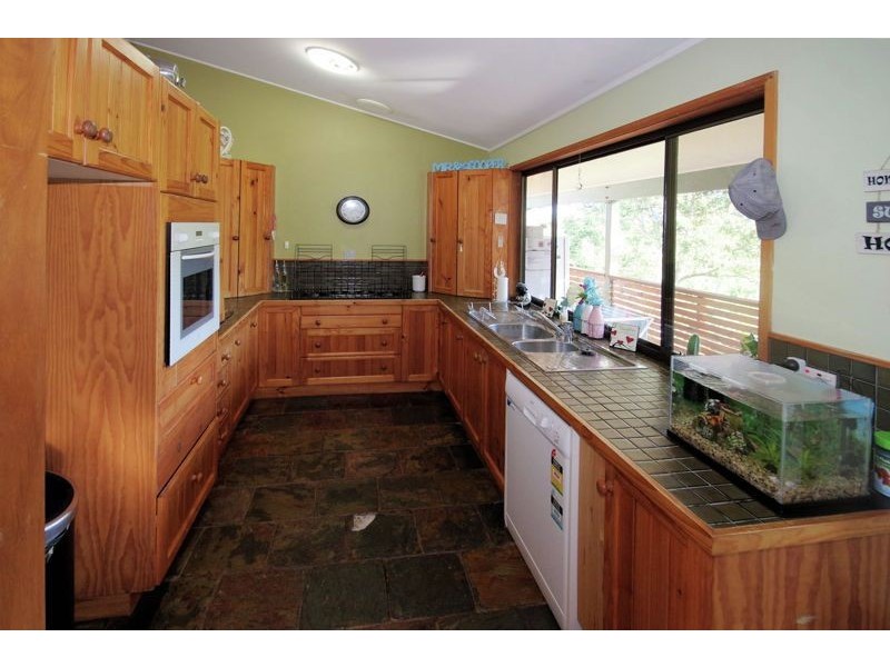 17 Hunter Close, Korora NSW 2450