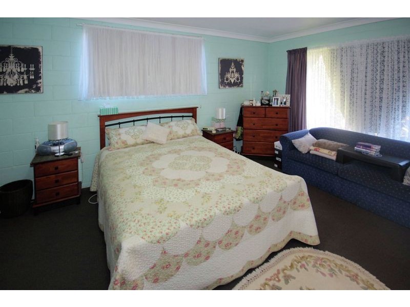 17 Hunter Close, Korora NSW 2450