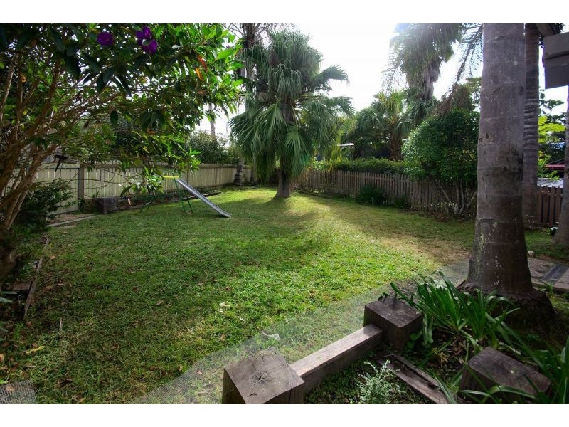 8 Alexander St, Nana Glen NSW 2450