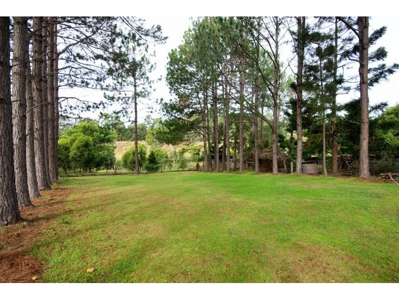 8 Alexander St, Nana Glen NSW 2450