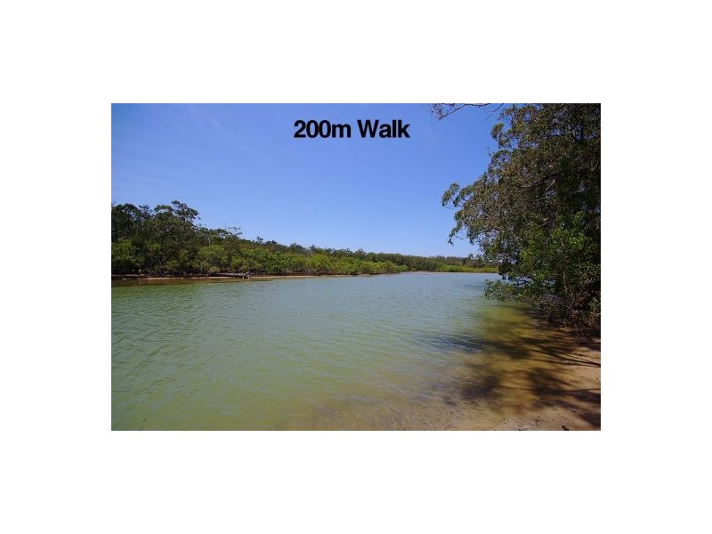 20 & 22 Estuary Dr, Moonee Beach NSW 2450