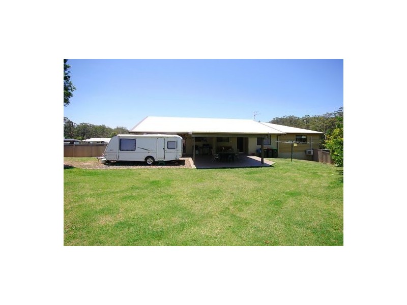 20 & 22 Estuary Dr, Moonee Beach NSW 2450