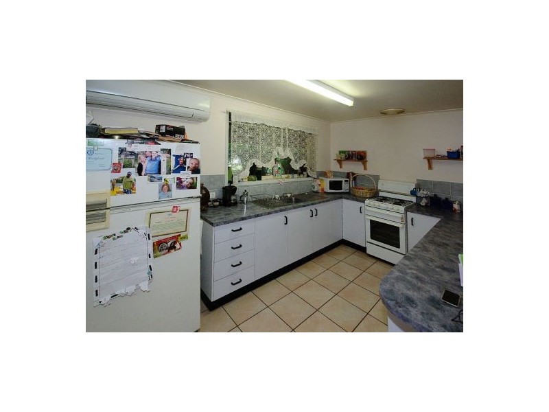 3 Pine Cres, Sandy Beach NSW 2456
