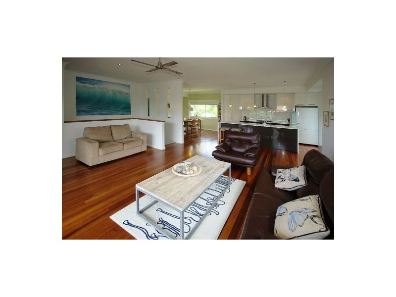 4 Whitewater Place, Sapphire Beach NSW 2450