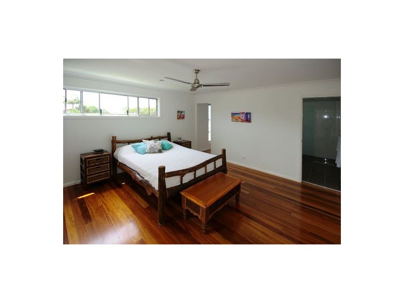 4 Whitewater Place, Sapphire Beach NSW 2450