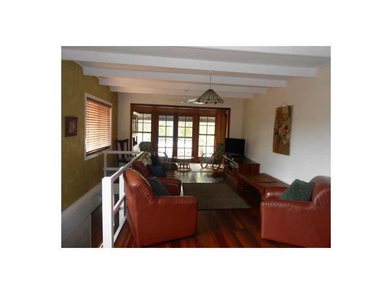 33 Bluff Road, Emerald Beach NSW 2456