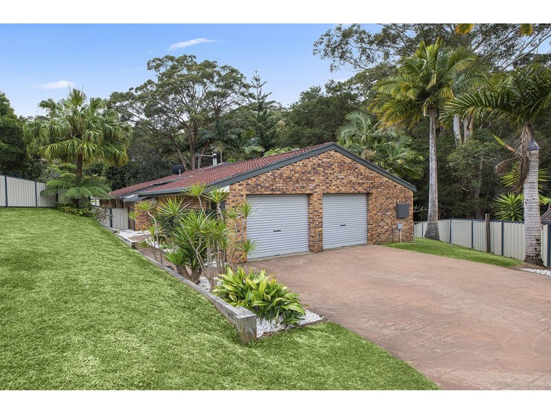 19 Kingfisher Cl, Boambee East NSW 2452