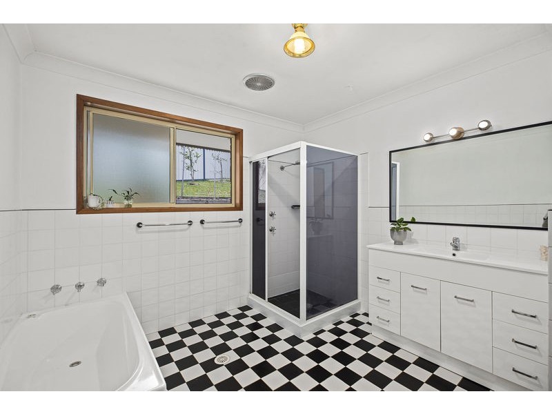 19 Kingfisher Cl, Boambee East NSW 2452