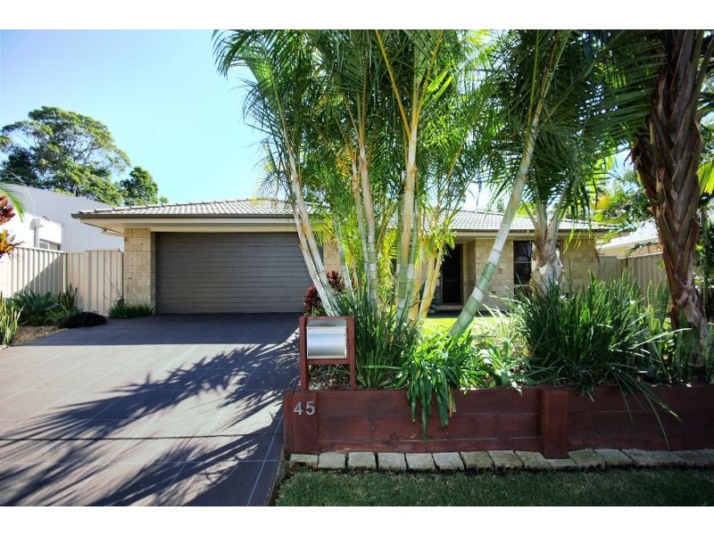 45 Red Cedar Drive, Coffs Harbour NSW 2450