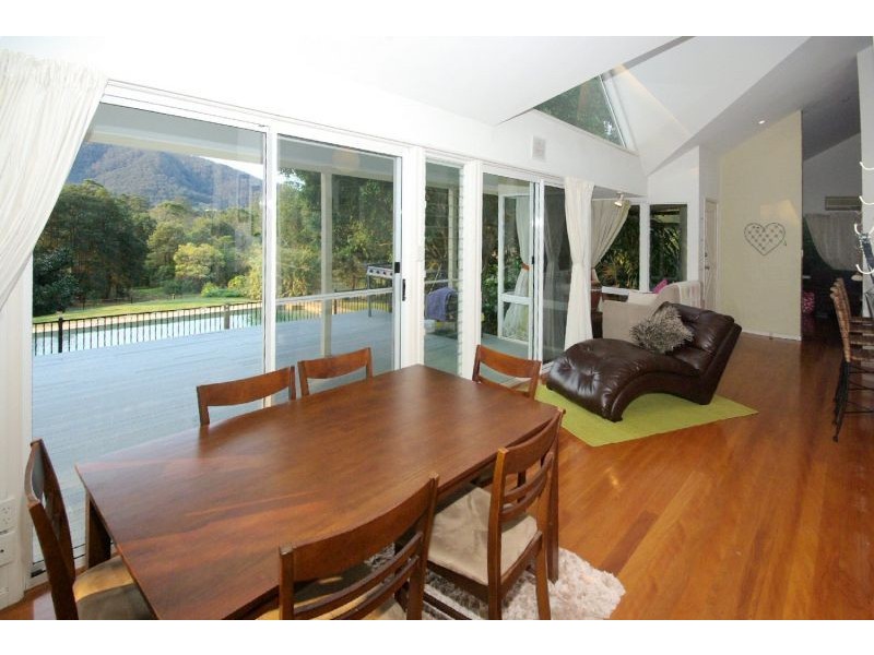 335 Crossmaglen Rd, Bonville NSW 2441