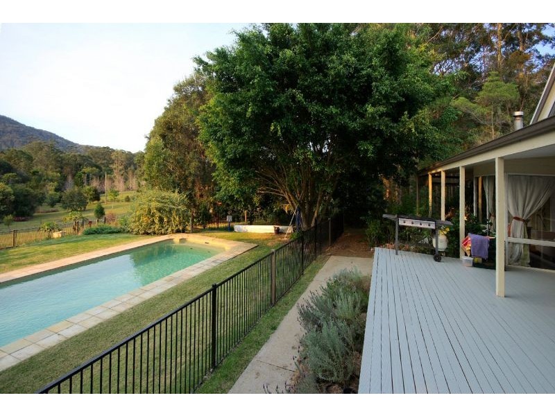 335 Crossmaglen Rd, Bonville NSW 2441