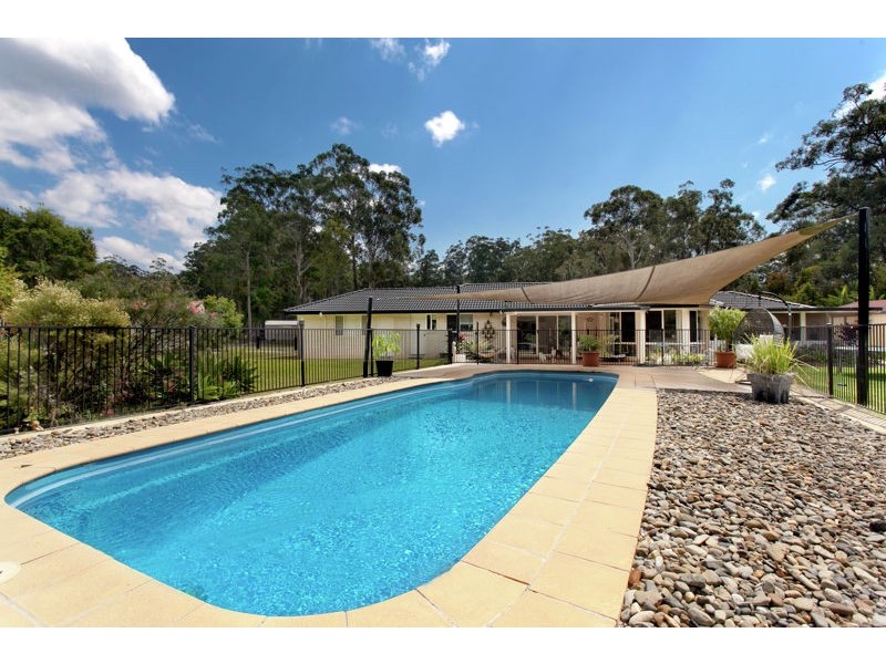 17 Lyndhurst  Close, Moonee Beach NSW 2450