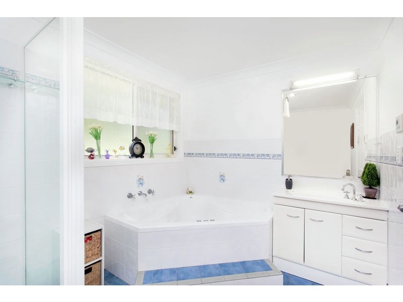 17 Lyndhurst  Close, Moonee Beach NSW 2450