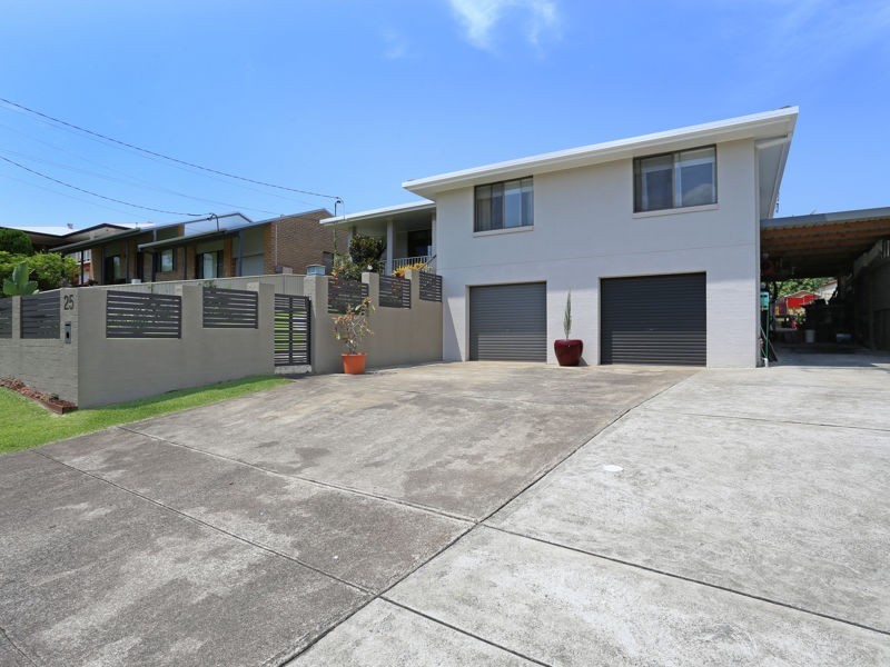25 Robert Garrett Street, Coffs Harbour NSW 2450