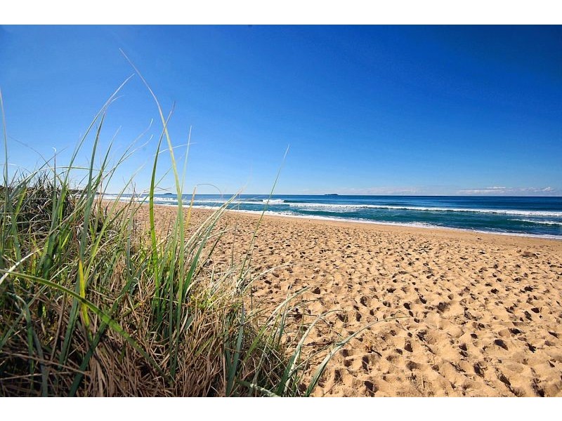 24 Island Road, Sapphire Beach NSW 2450