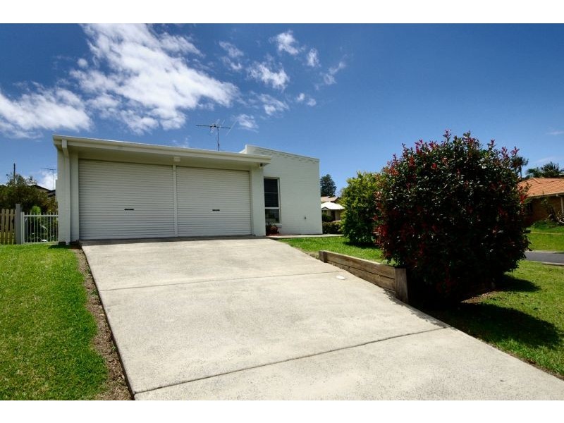 1 Celeste Place, Coffs Harbour NSW 2450