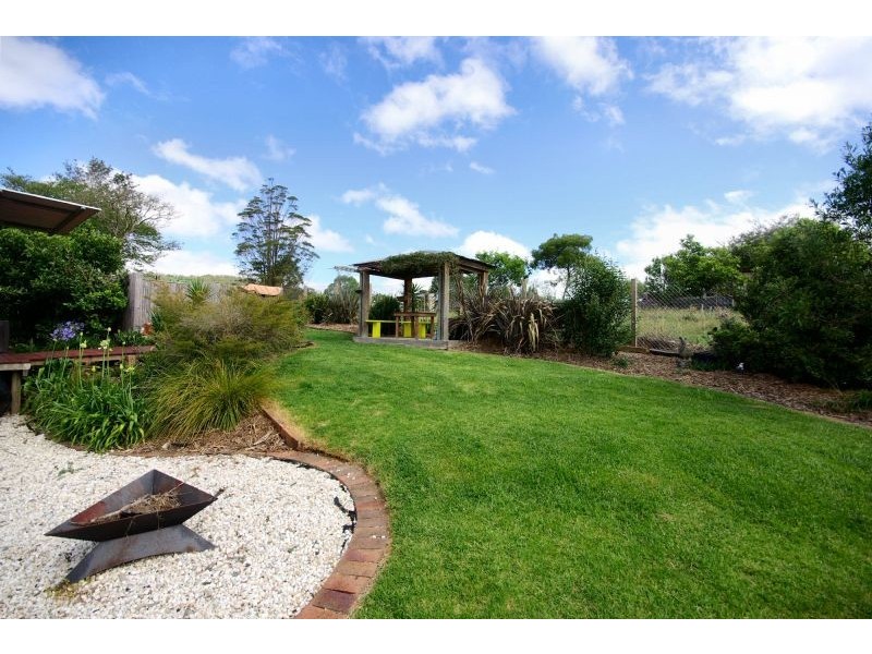 1 Timms Ave, Ulong NSW 2450