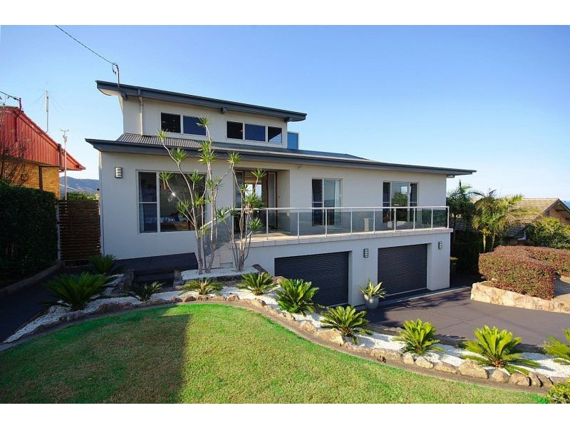 17 Macauleys Headland Dr, Coffs Harbour NSW 2450