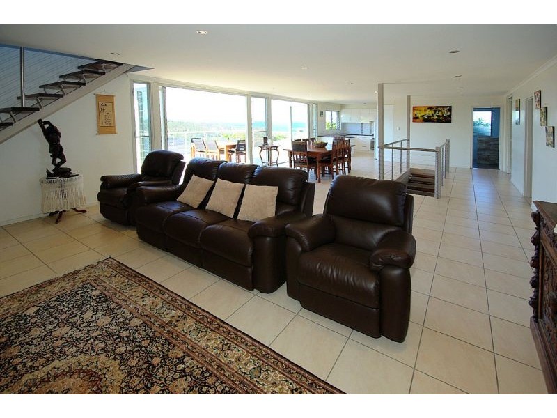 17 Macauleys Headland Dr, Coffs Harbour NSW 2450