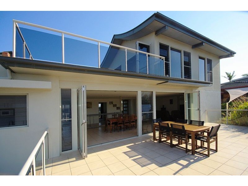 17 Macauleys Headland Dr, Coffs Harbour NSW 2450