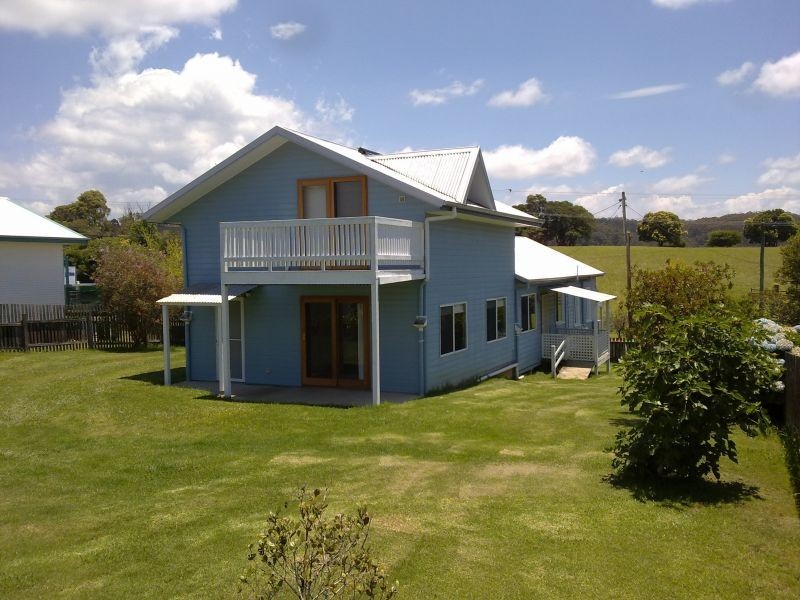 76 Pine Avenue, Ulong NSW 2450