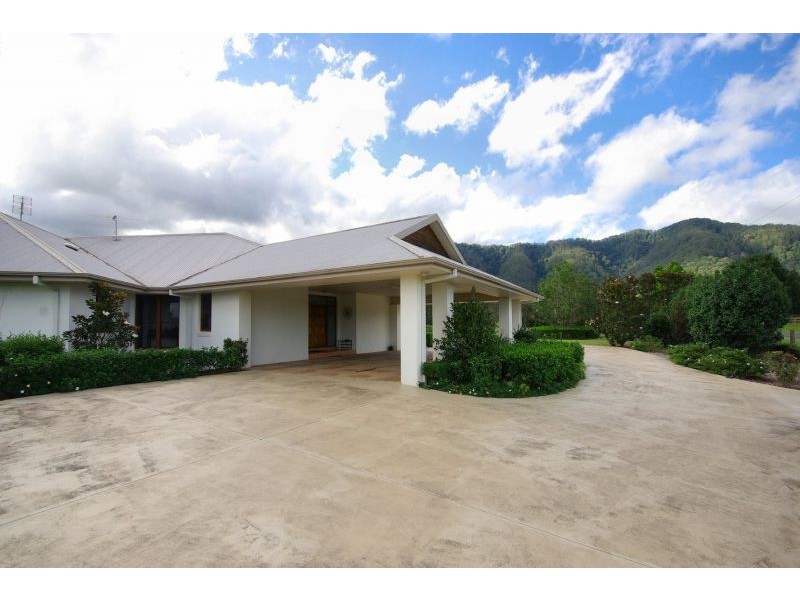 310 Crossmaglen Rd, Bonville NSW 2441