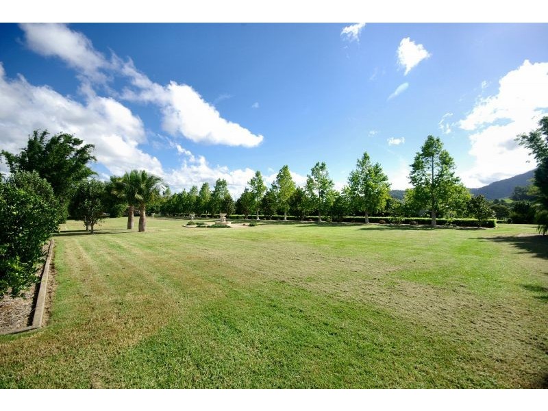 310 Crossmaglen Rd, Bonville NSW 2441