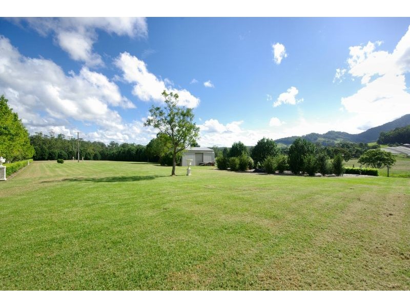 310 Crossmaglen Rd, Bonville NSW 2441