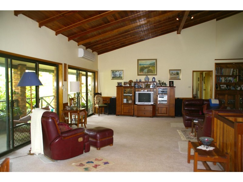 2324 Armidale Road, Blaxlands Creek NSW 2460