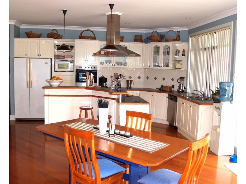 25 North Meadow Dr, Grafton NSW 2460