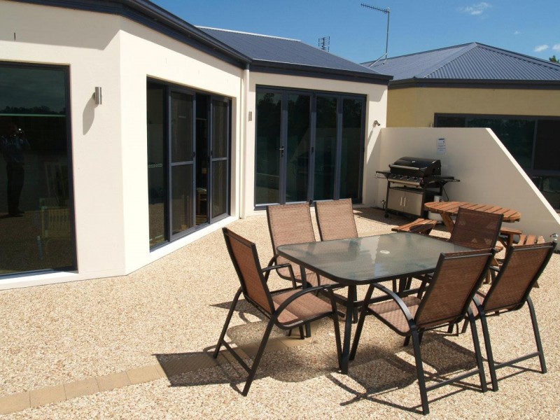 Villa 8 Seelands Ski Lodge, Seelands NSW 2460