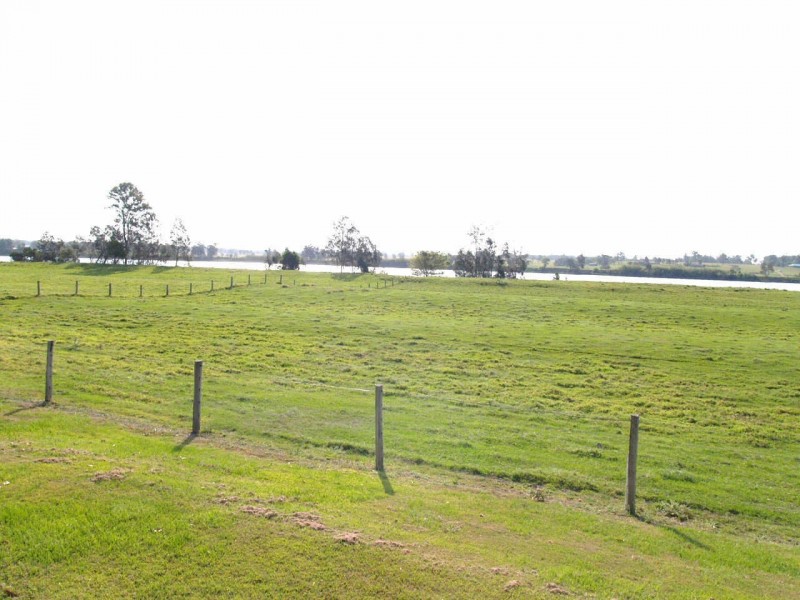 1897  Pacific Highway, Cowper NSW 2460