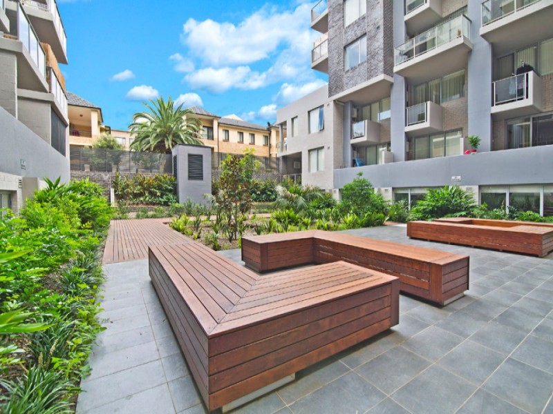 82/108 James Ruse Drive, Rosehill NSW 2142
