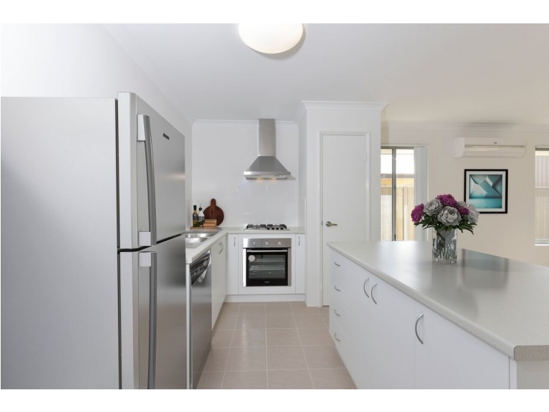 Meadow Springs WA 6210