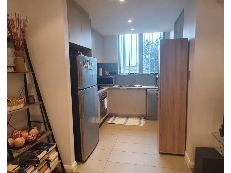 10/108 James Ruse Drive, Rosehill NSW 2142