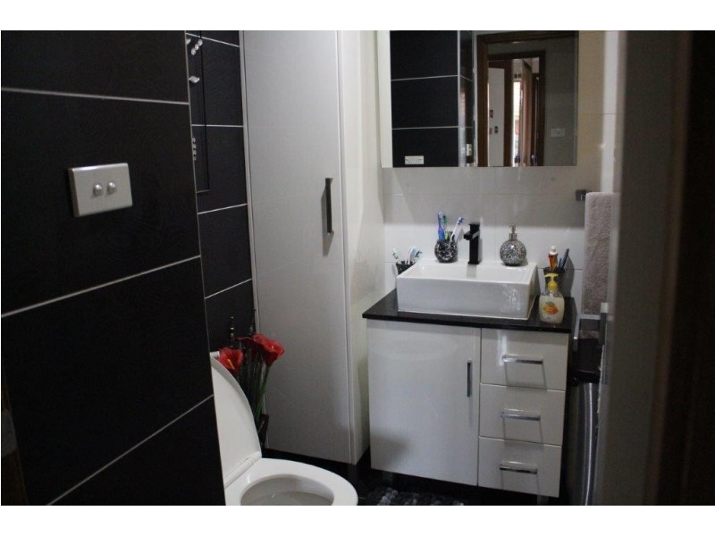 1/8 Thesiger Road, Bonnyrigg NSW 2177