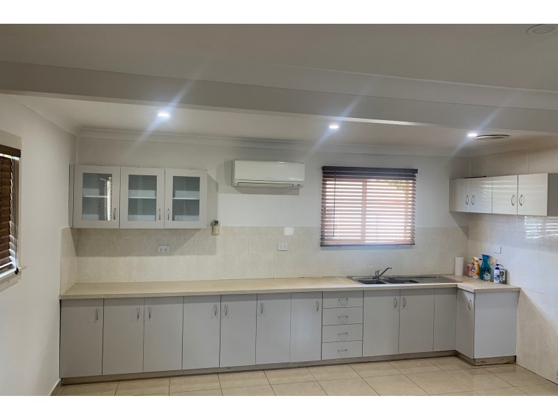 33 Welwyn Road, Canley Heights NSW 2166