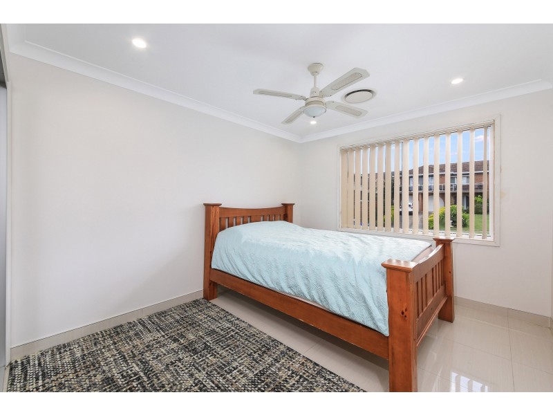 7 Sherritt Place, Prairiewood NSW 2176