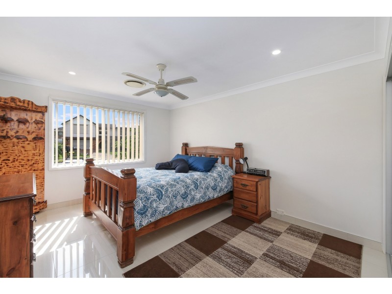 7 Sherritt Place, Prairiewood NSW 2176